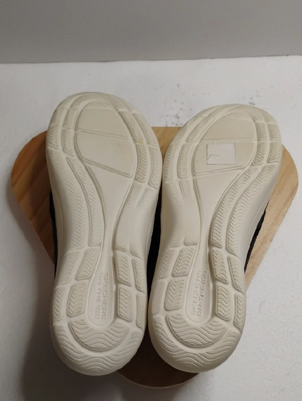 Skechers classic boat