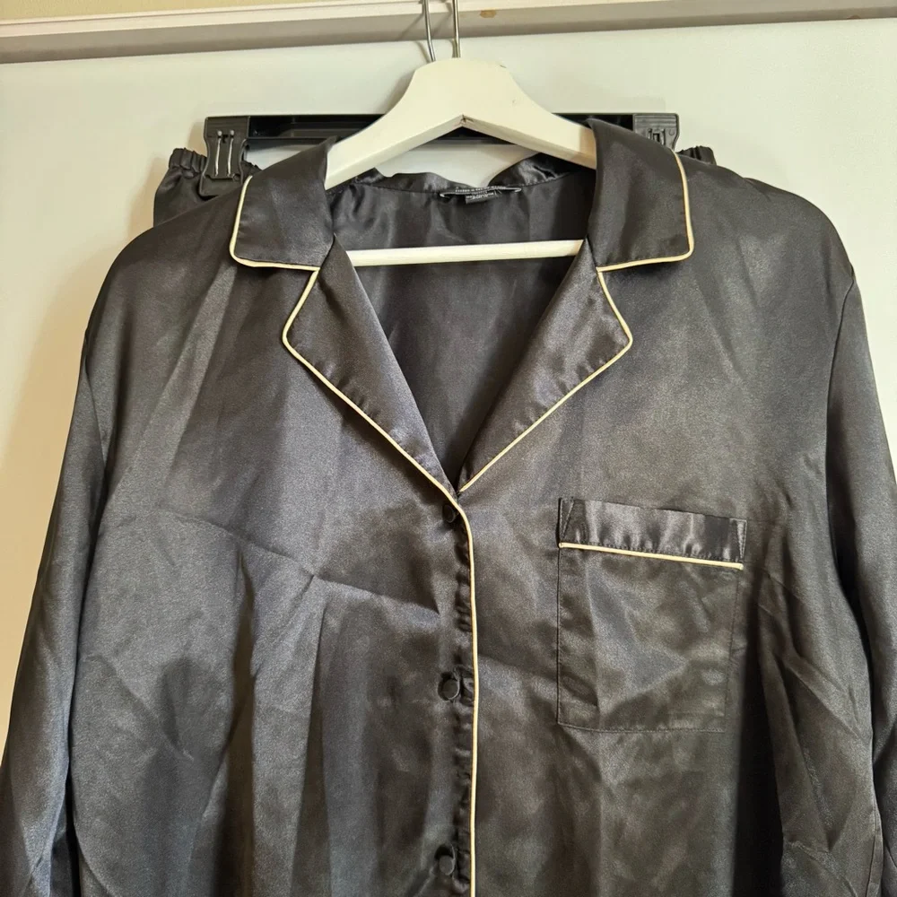 Jones New York luxurious black