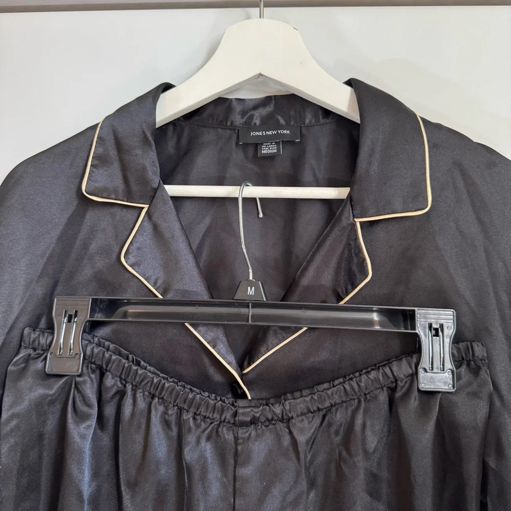 Jones New York luxurious black