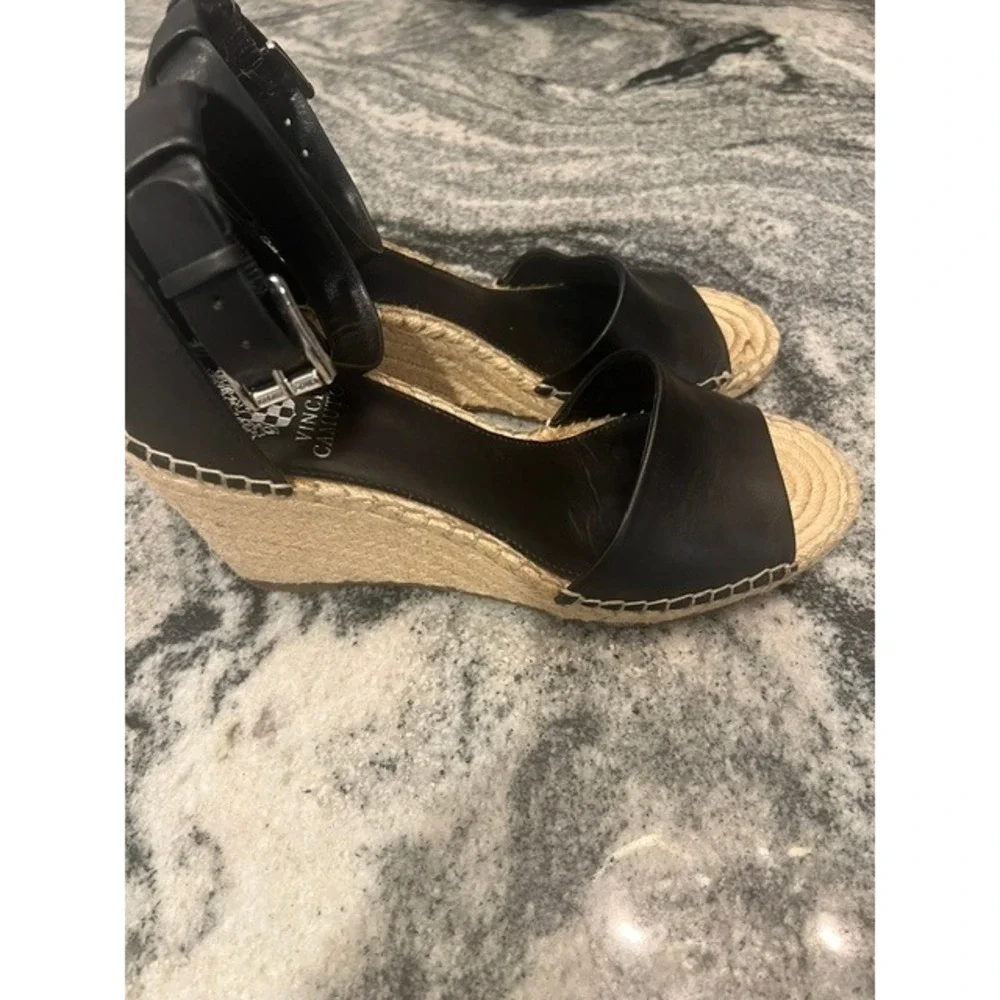 Vince Camuto step into
