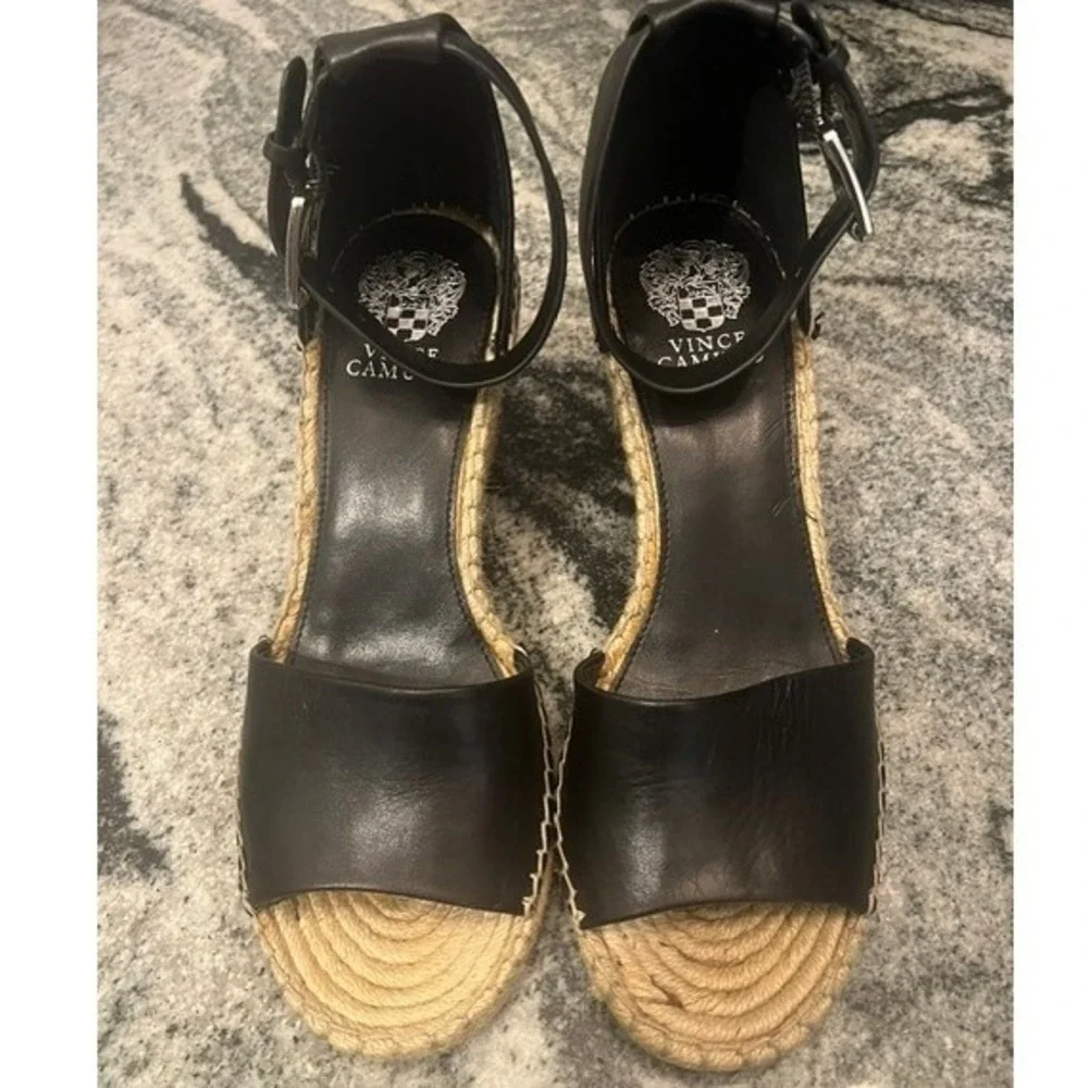 Vince Camuto step into