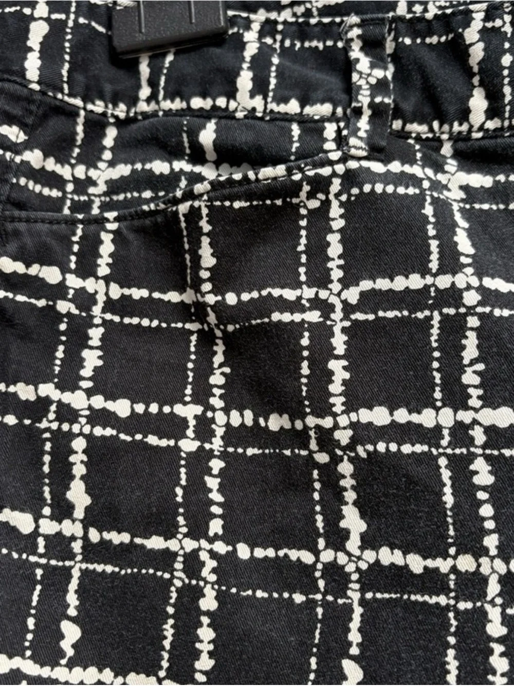 N/A comfortable black