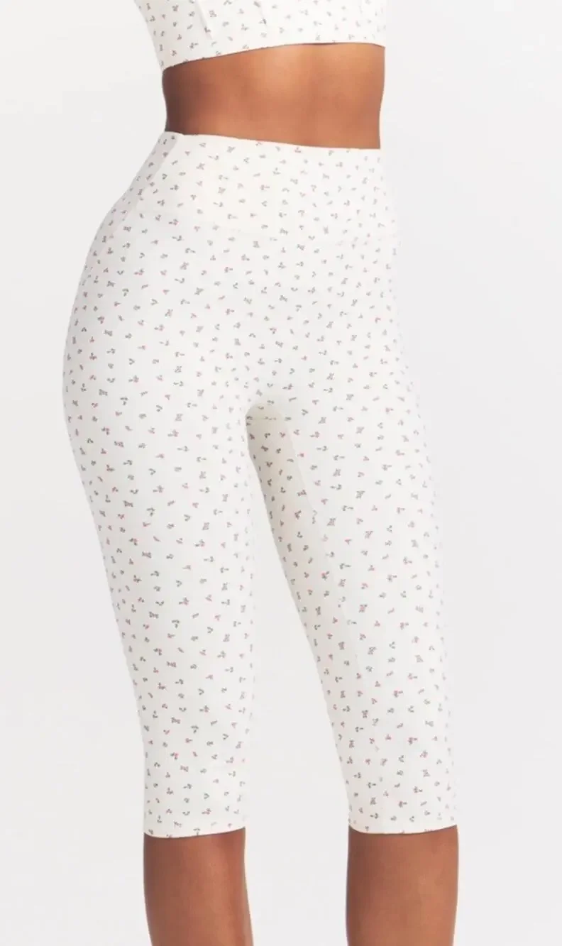 Nike Skims Matte 17” Capri Leggings Ditsy Floral Print White Pink New XL