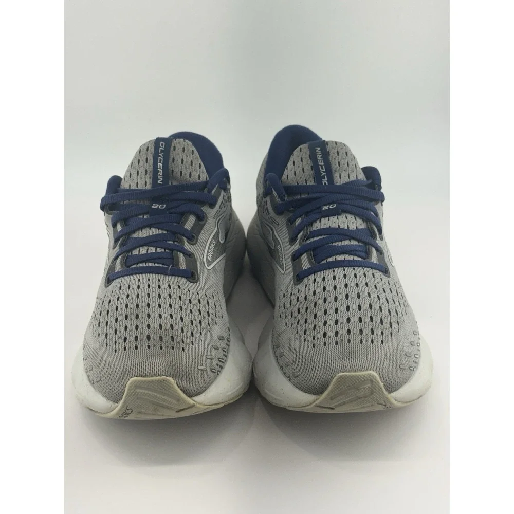 Brooks style sneakers shoe