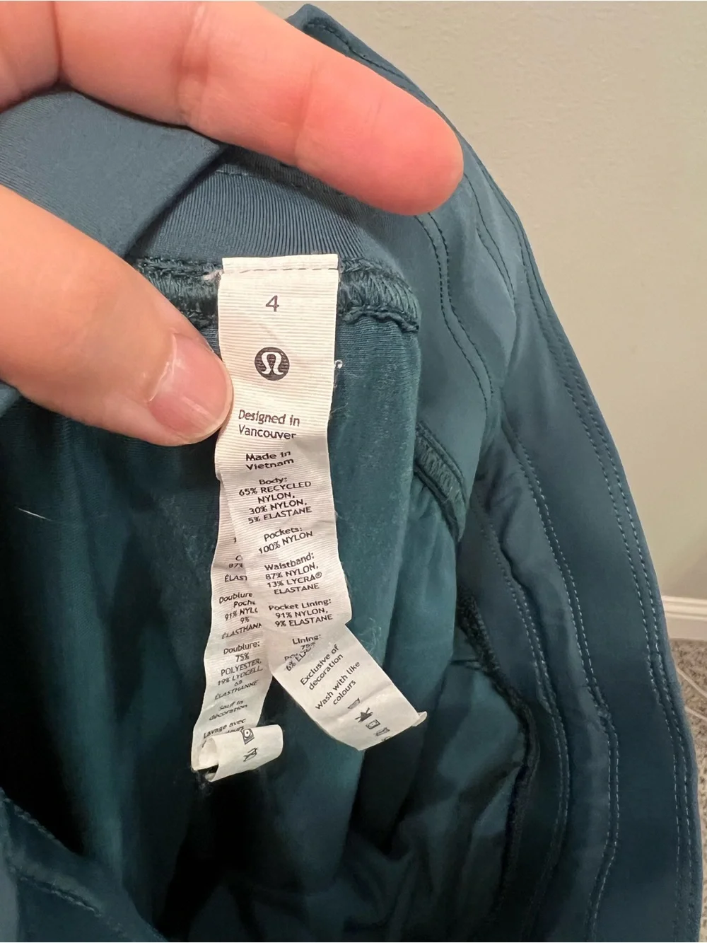 lululemon athletica awesome very