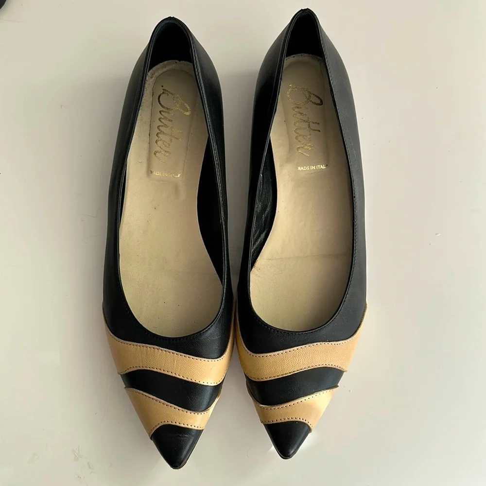 Butter Italian-Made Leather Black and Beige Pointy Toe Flats size 9.5