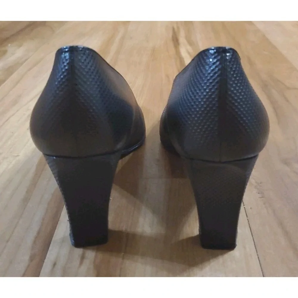 Stuart Weitzman vintage stuart