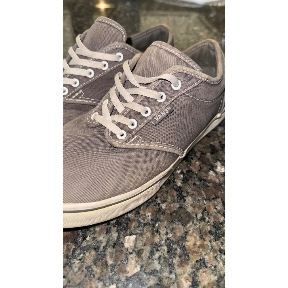 Vans atwood low
