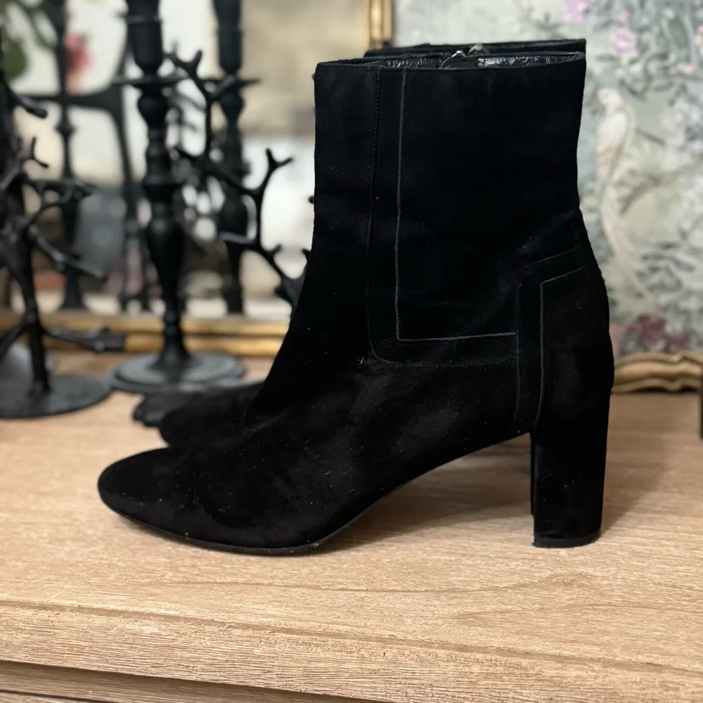 Aquatalia tilly suede