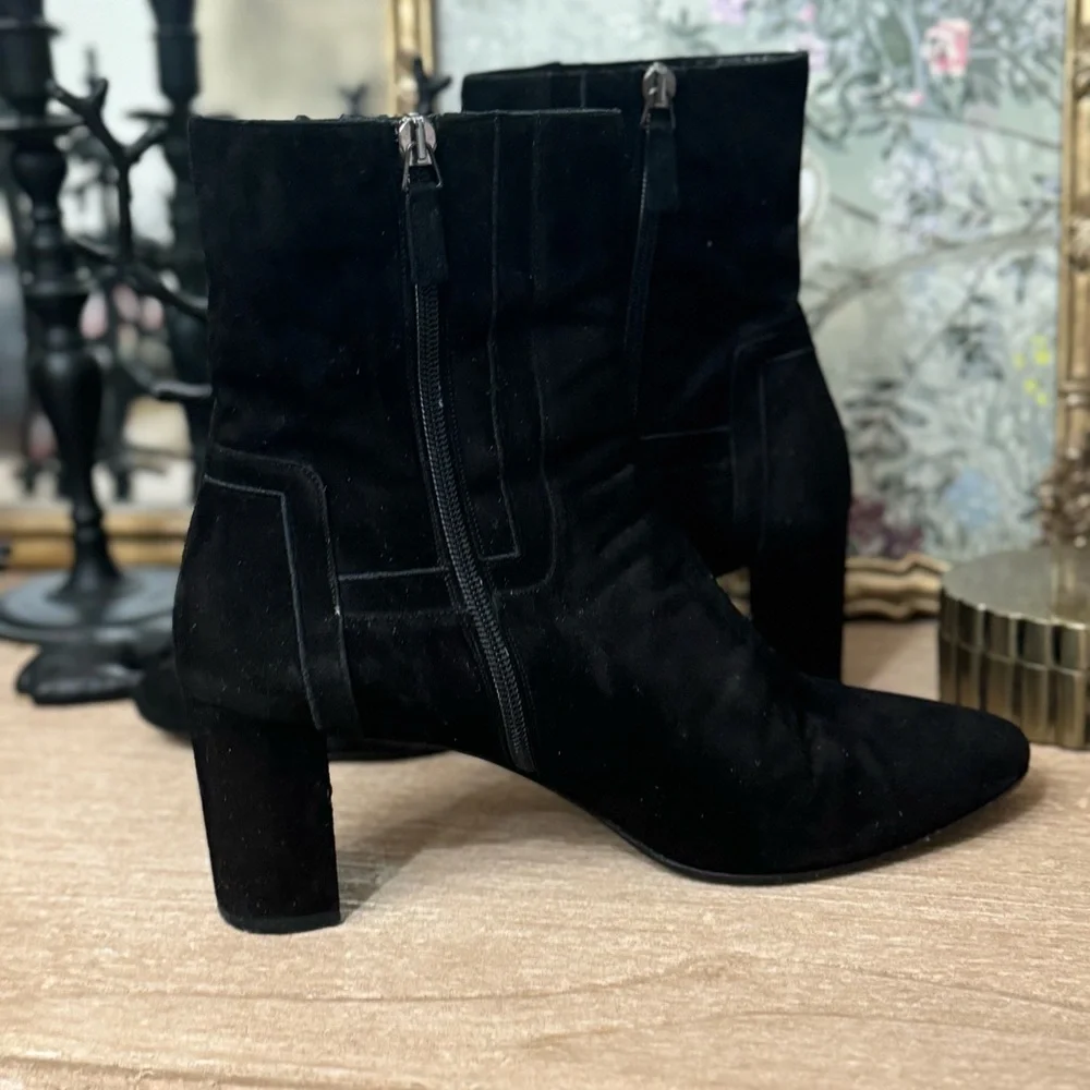 Aquatalia tilly suede