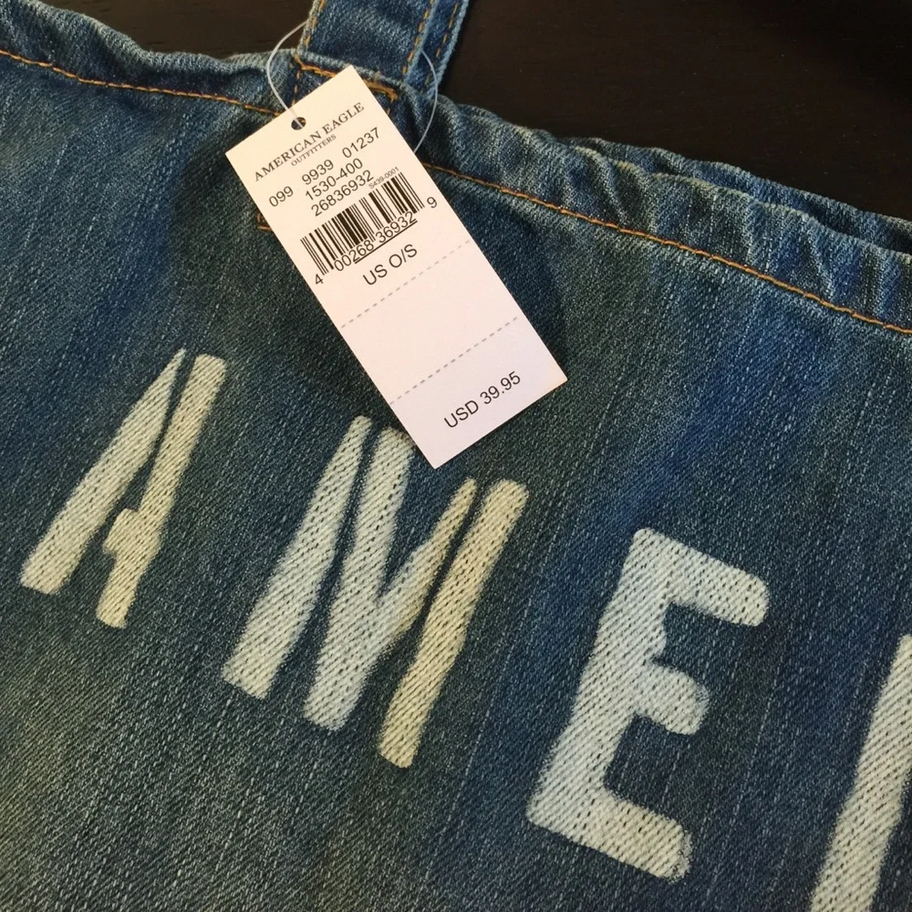 American Eagle Outfitters add classic