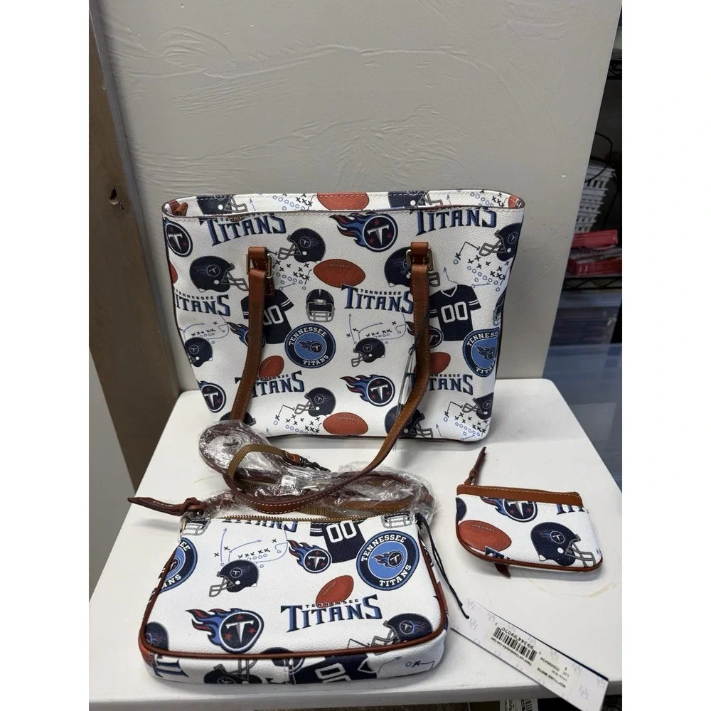 Dooney & Bourke dooney bourke