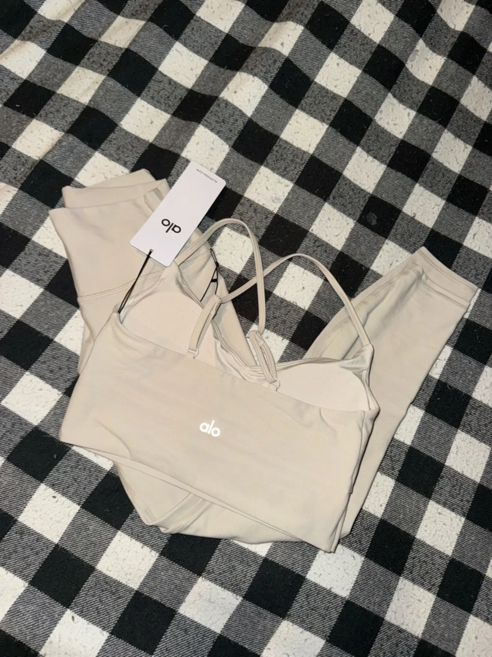 ALO Yoga sleek high