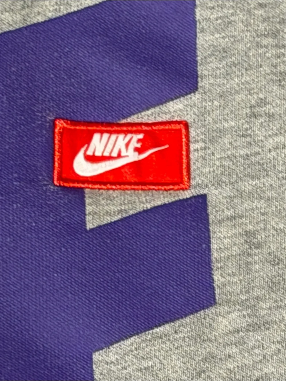 Nike classic pullover