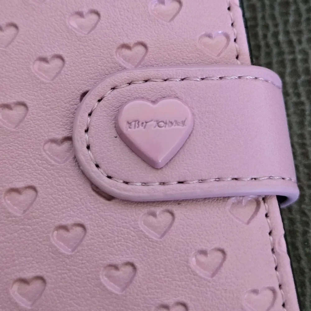 Betsey Johnson 