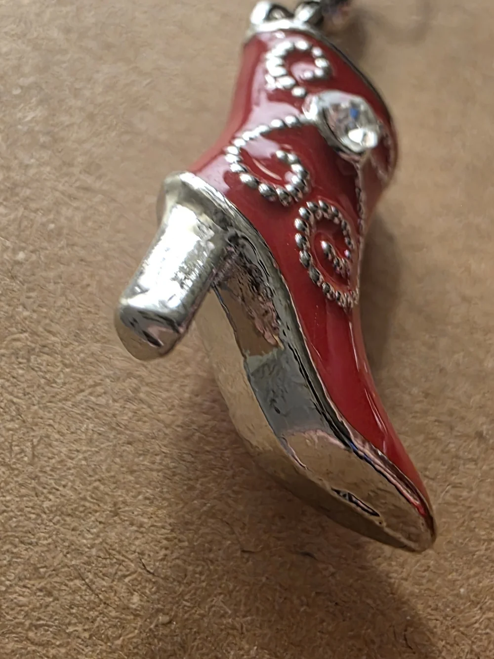 N/A charming red
