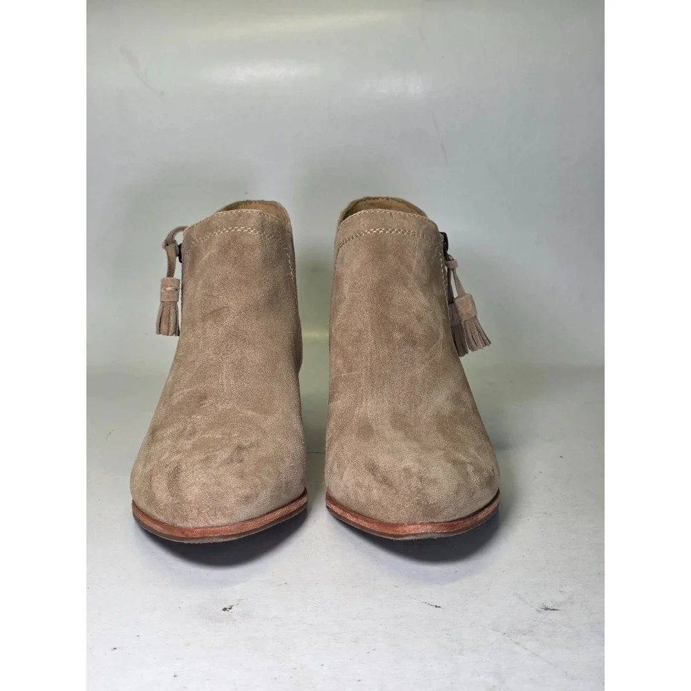 Hush Puppies this item