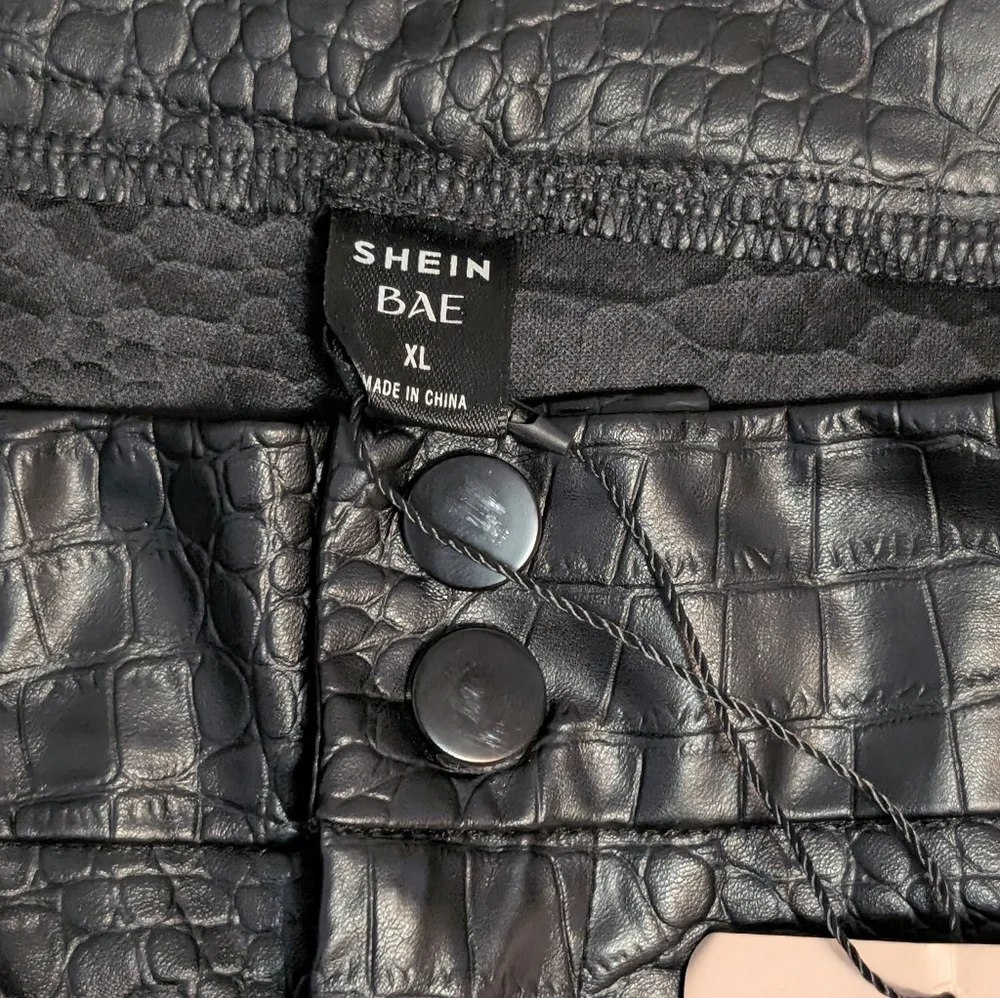 SHEIN stylish black