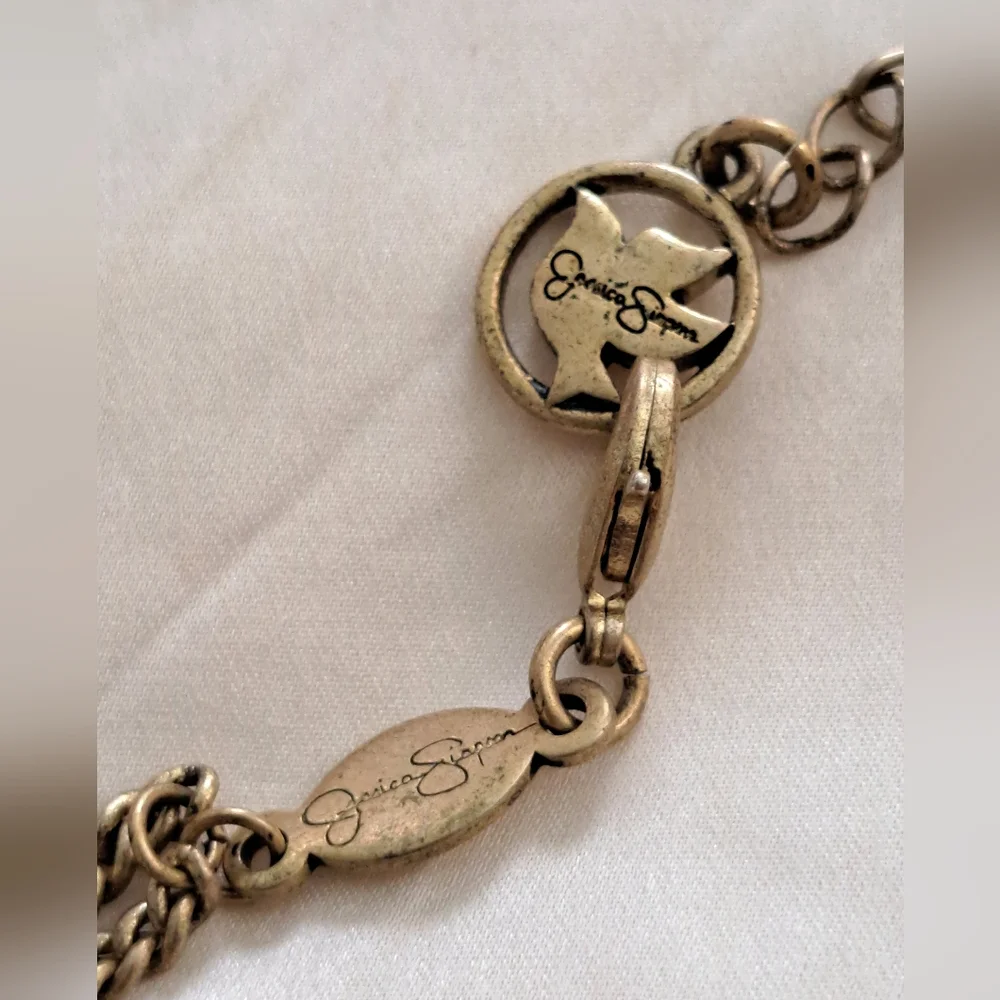 Jessica Simpson gently used