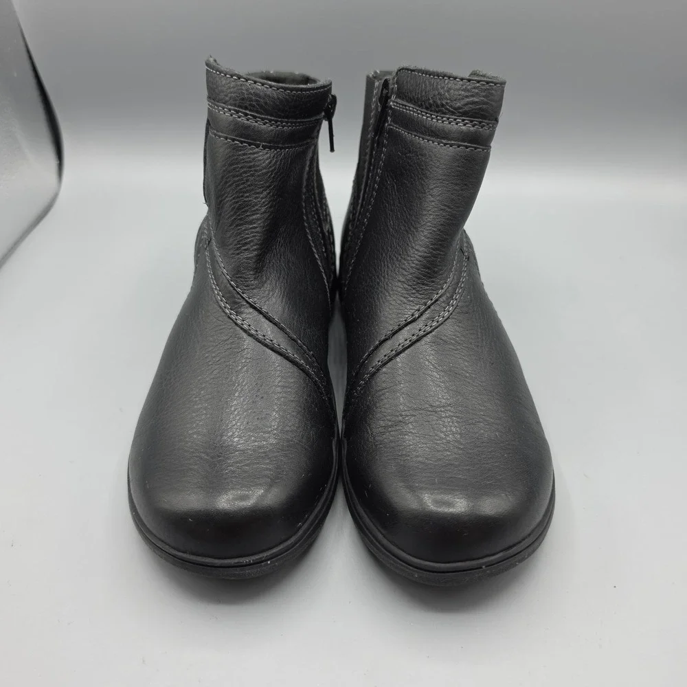 Clarks slightly photos vary