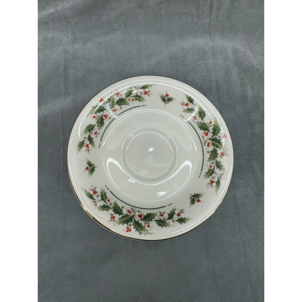 Holly Yuletide set rim
