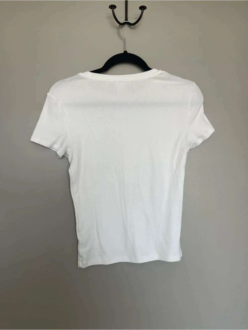 TNA tailored knit crew
