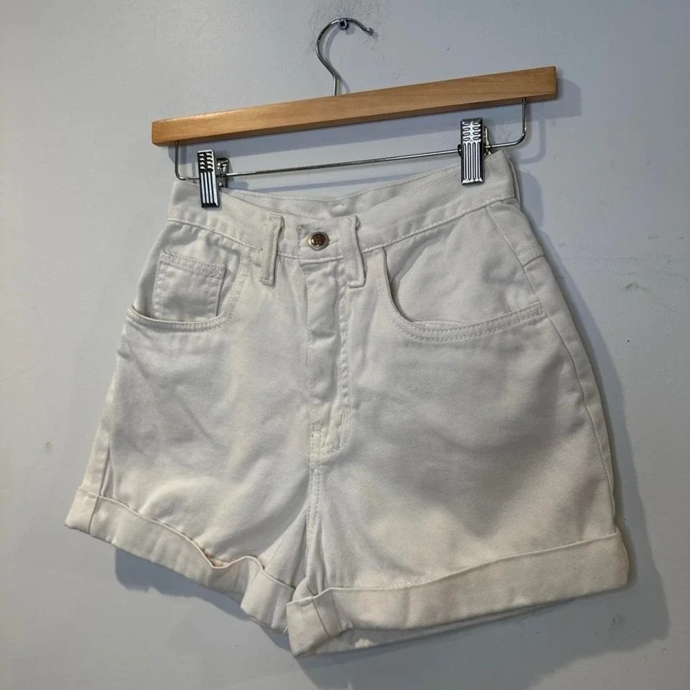 The Unbranded Brand vintage khaki
