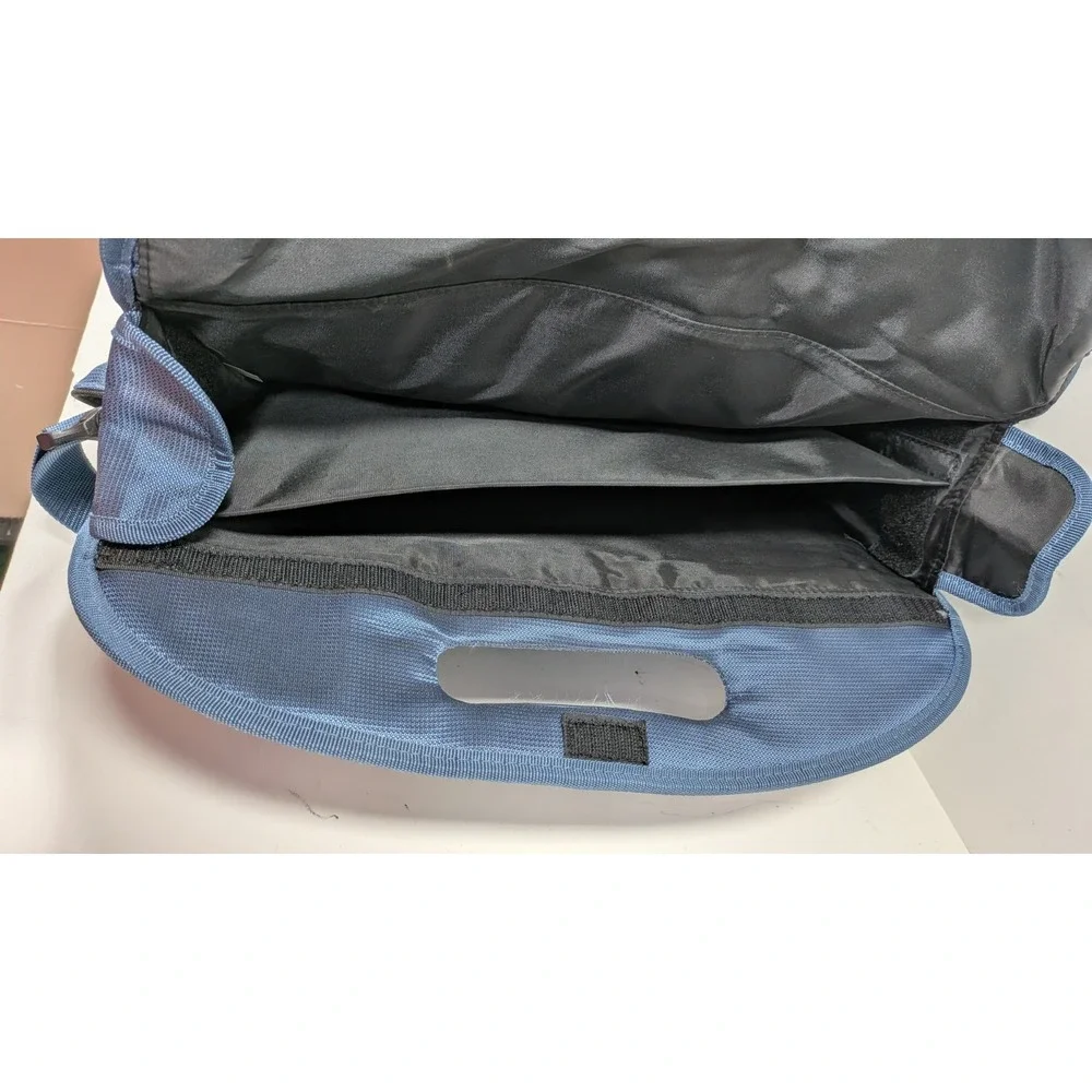 Crop In Syle Large Blue Zippered Scrapbook Paper Pocket Craft Case 16
