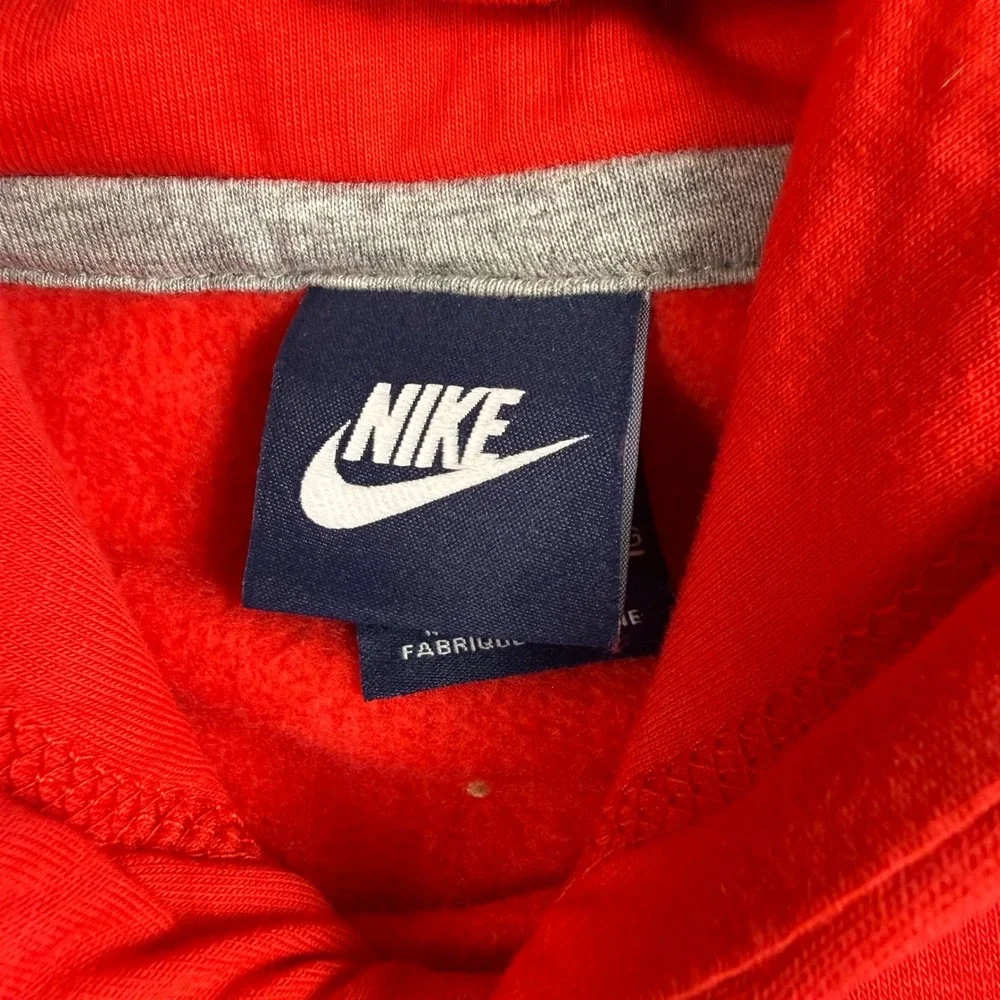 Nike classic pullover