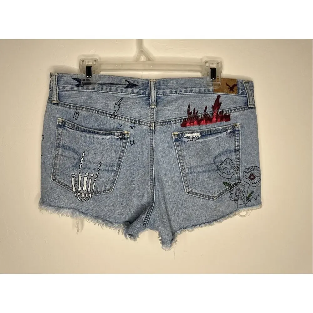 American Eagle Shorts Womens 10 Vintage Jean‎ Denim Artwork Graffiti Distressed