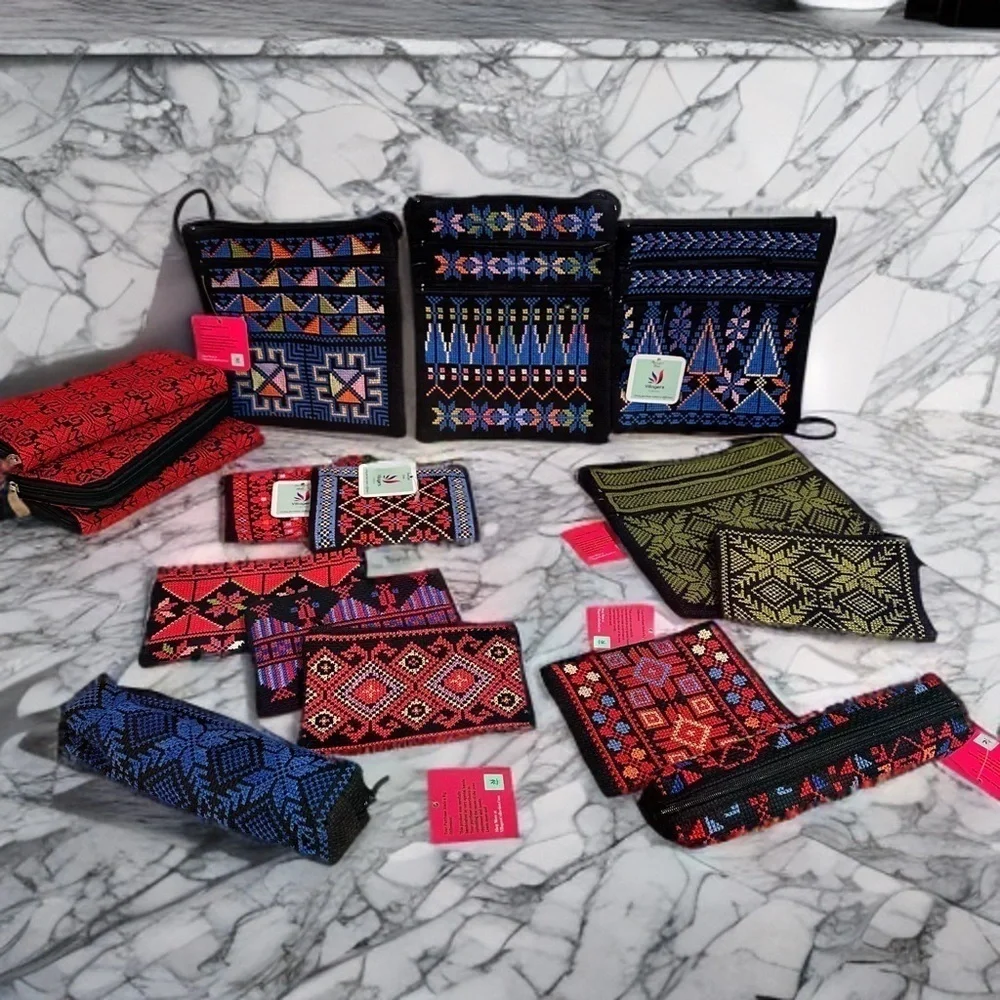 Villagers Collection nwt embroidered