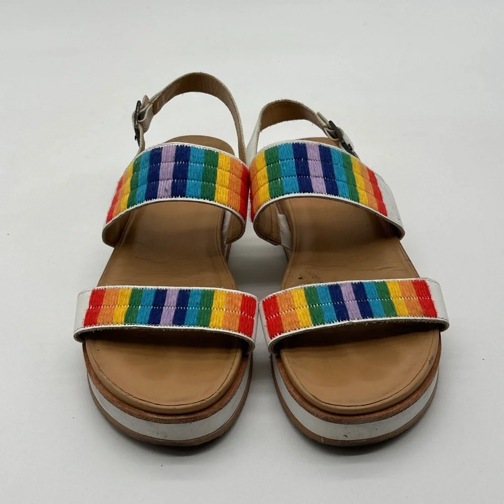 Soludos step into