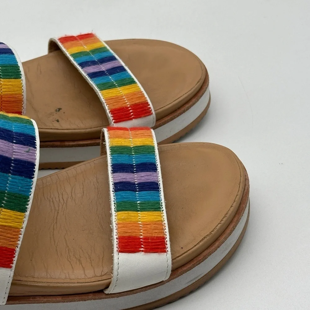 Soludos step into
