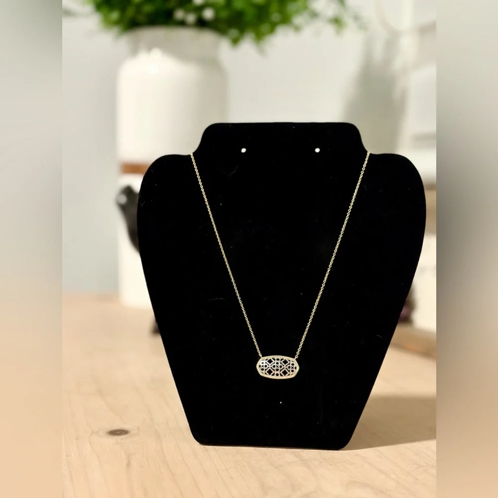 Kendra Scott kendra scott