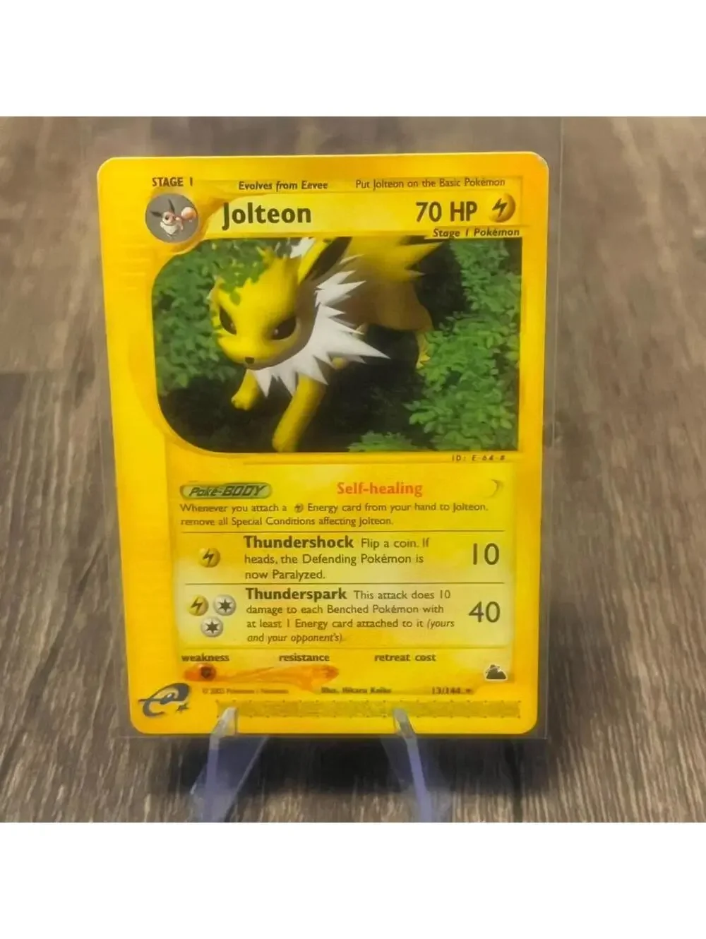 Jolteon 13/144 Skyridge 2003 - Stage 1 70 HP e-Reader Non-Holo Vintage