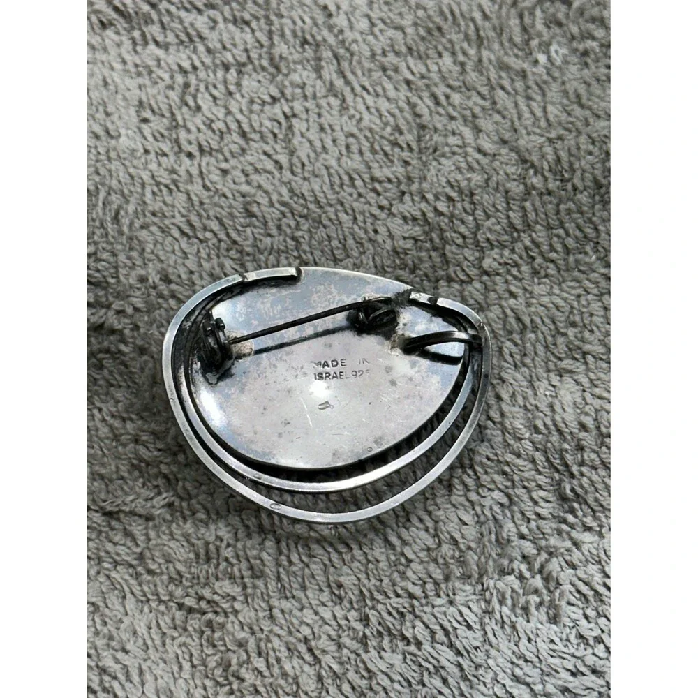 Unbranded striking vintage