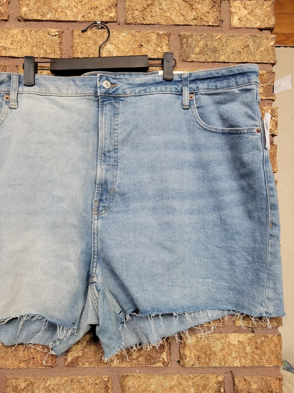 Old Navy O.G. Straight High Rise Two Tone Denim Shorts Size 28W Cotton Stretch