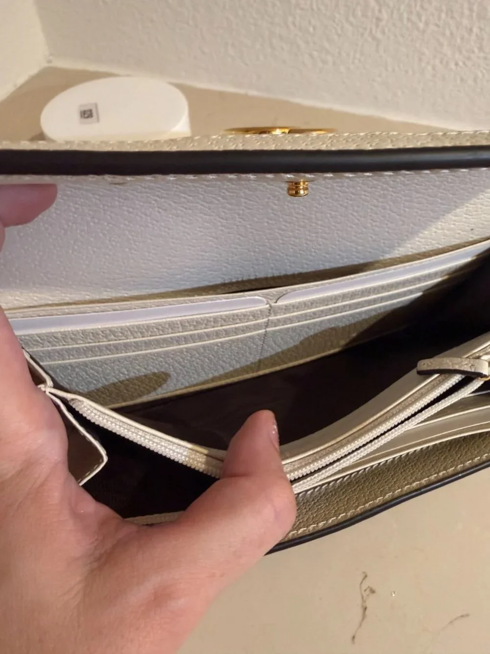 Gucci certificate authenticity