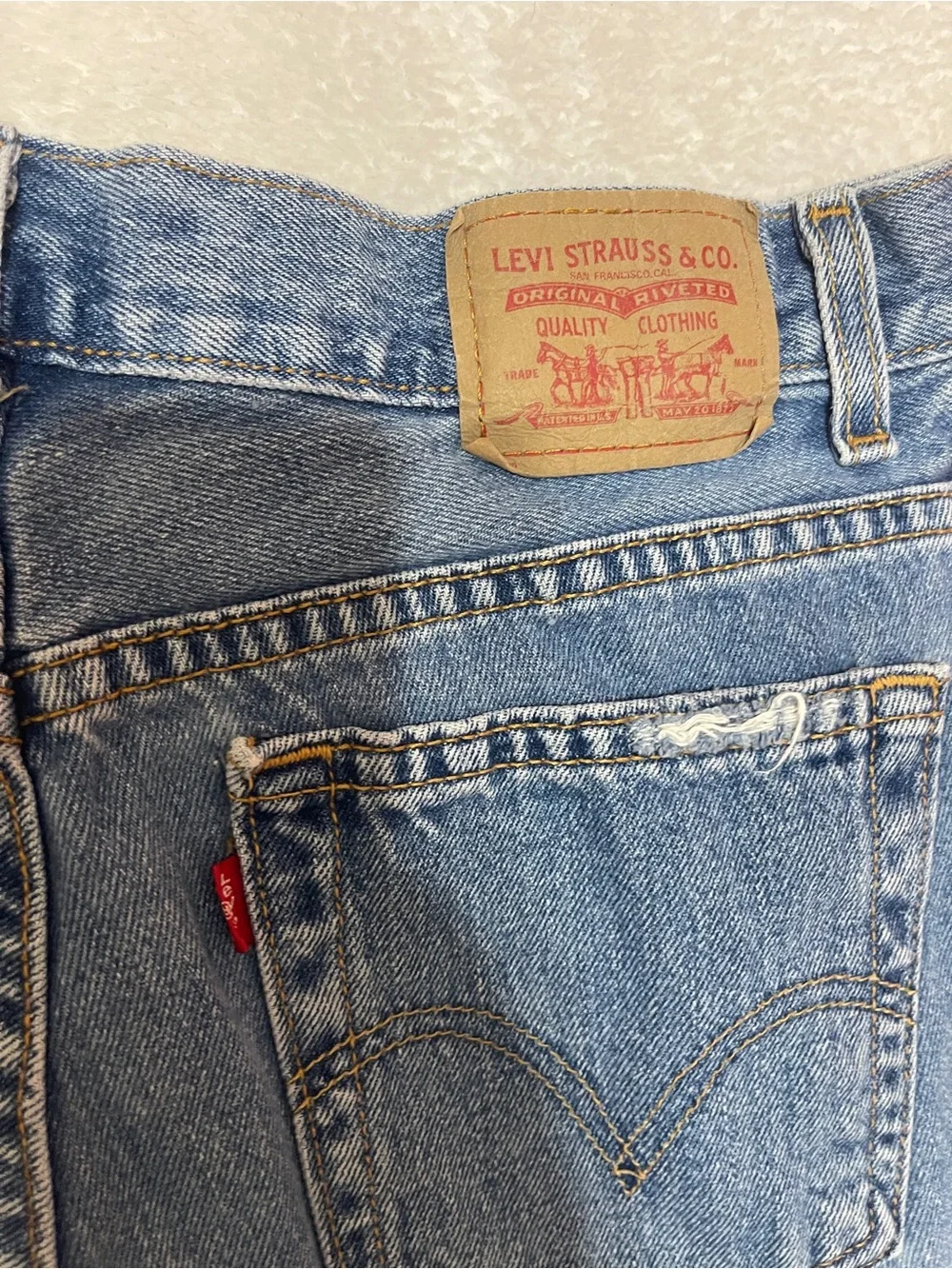 Levi's Classic Distressed‎ Classic Americana Cut Off Denim Jean Shorts 12