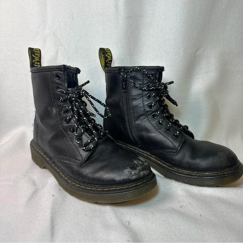 Dr Martens Delaney Air Wair side zipper boots black‎ size US 2 EU 33