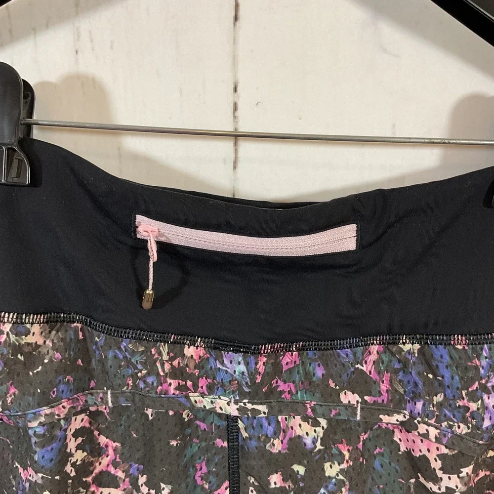 Lululemon Run Times Running Shorts Women 10 Floral Sport Black Multi‎ Print Gym