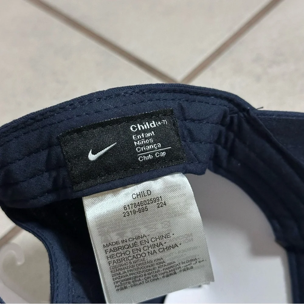 Nike kids navy