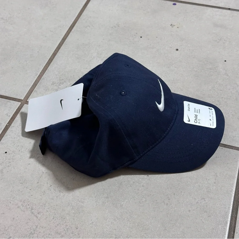 Nike kids navy