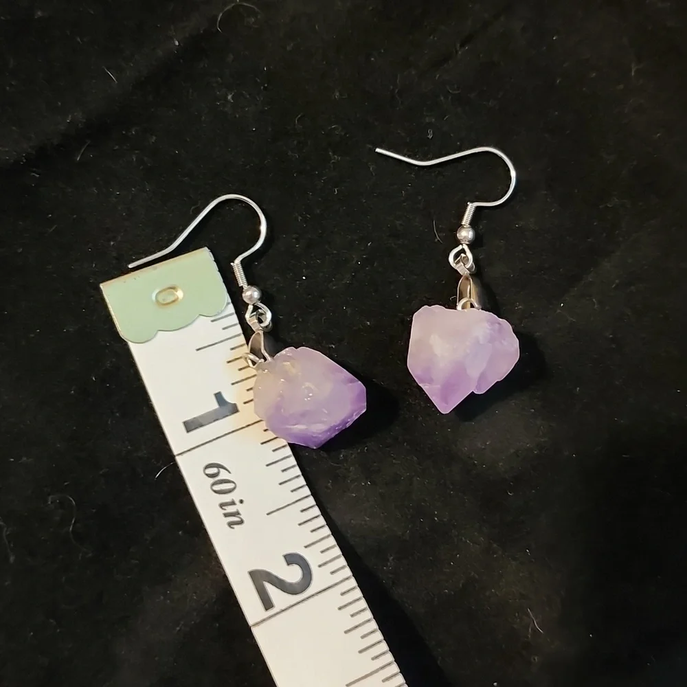 no brand amethyst rough
