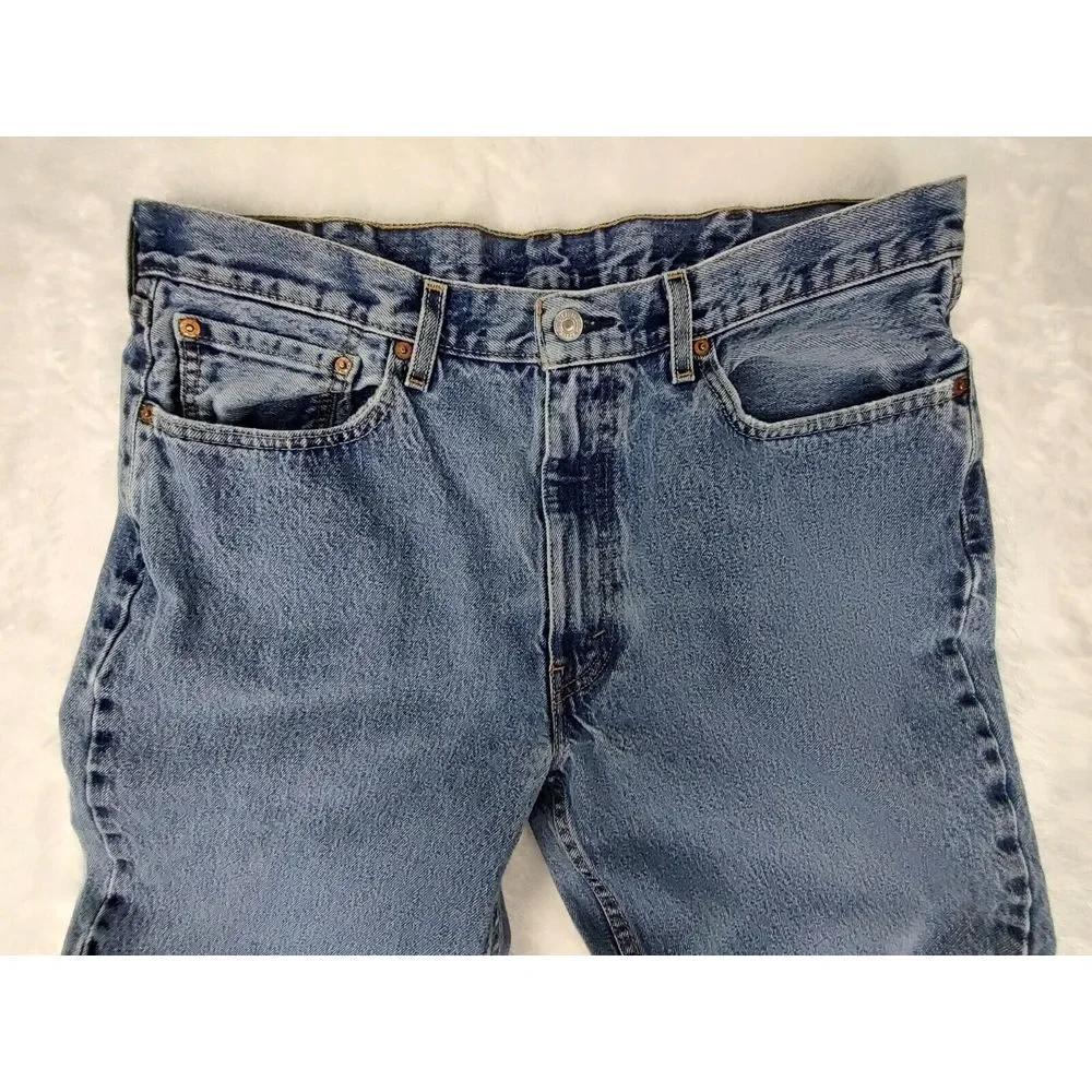 Levis levi 550