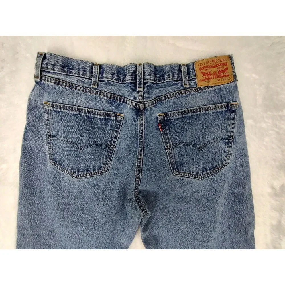 Levis levi 550