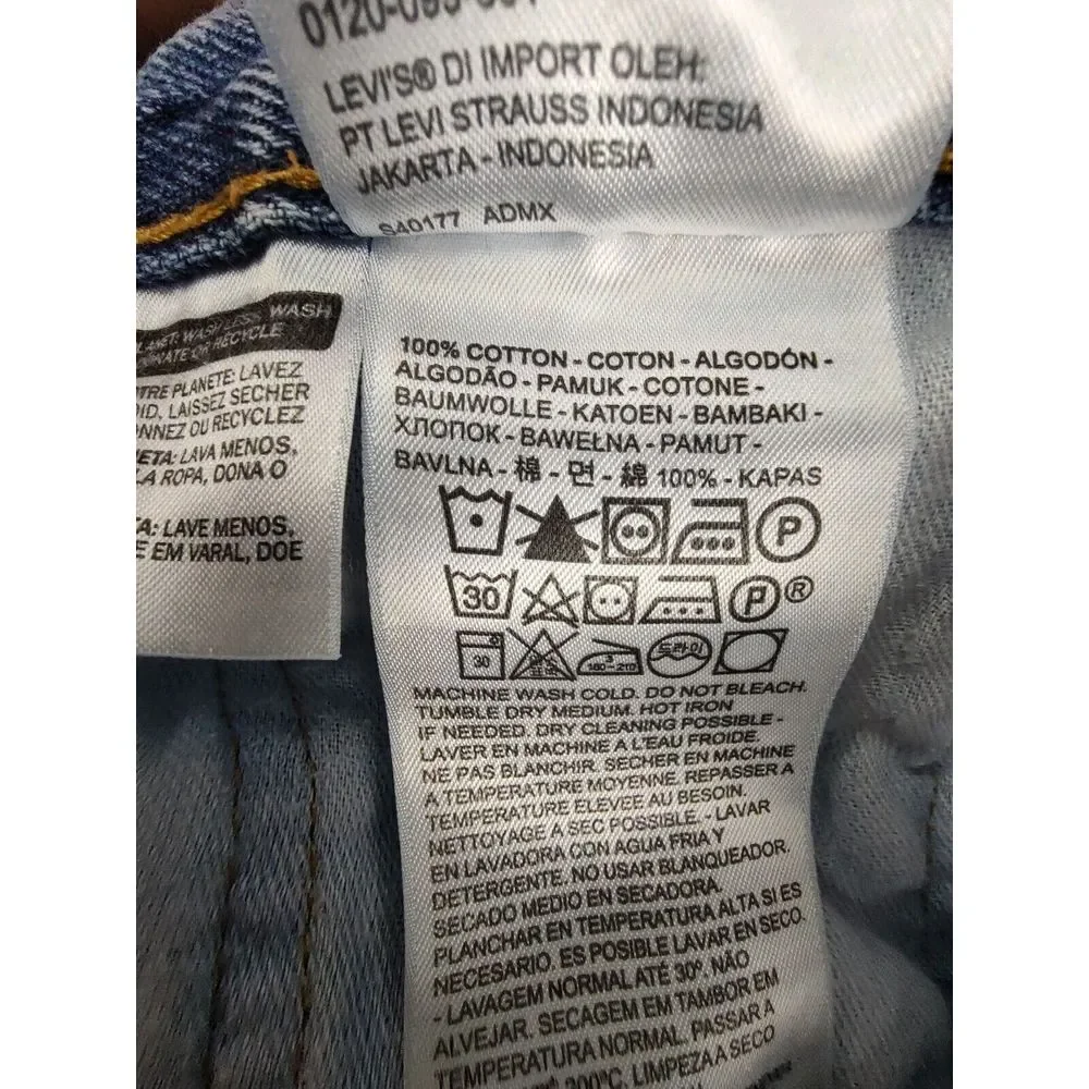 Levis levi 550