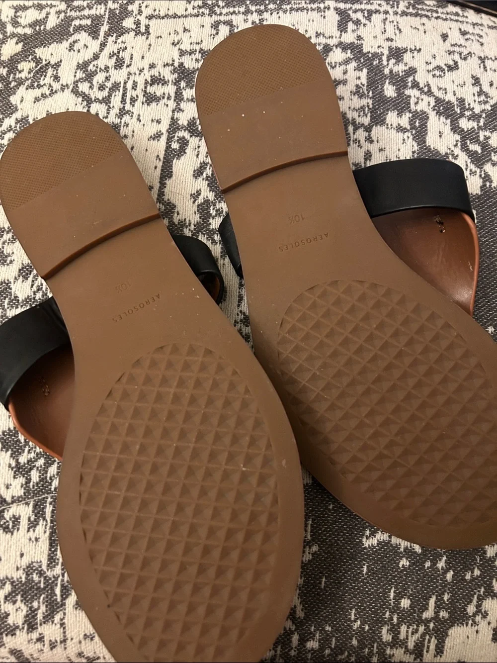 AEROSOLES leather slide