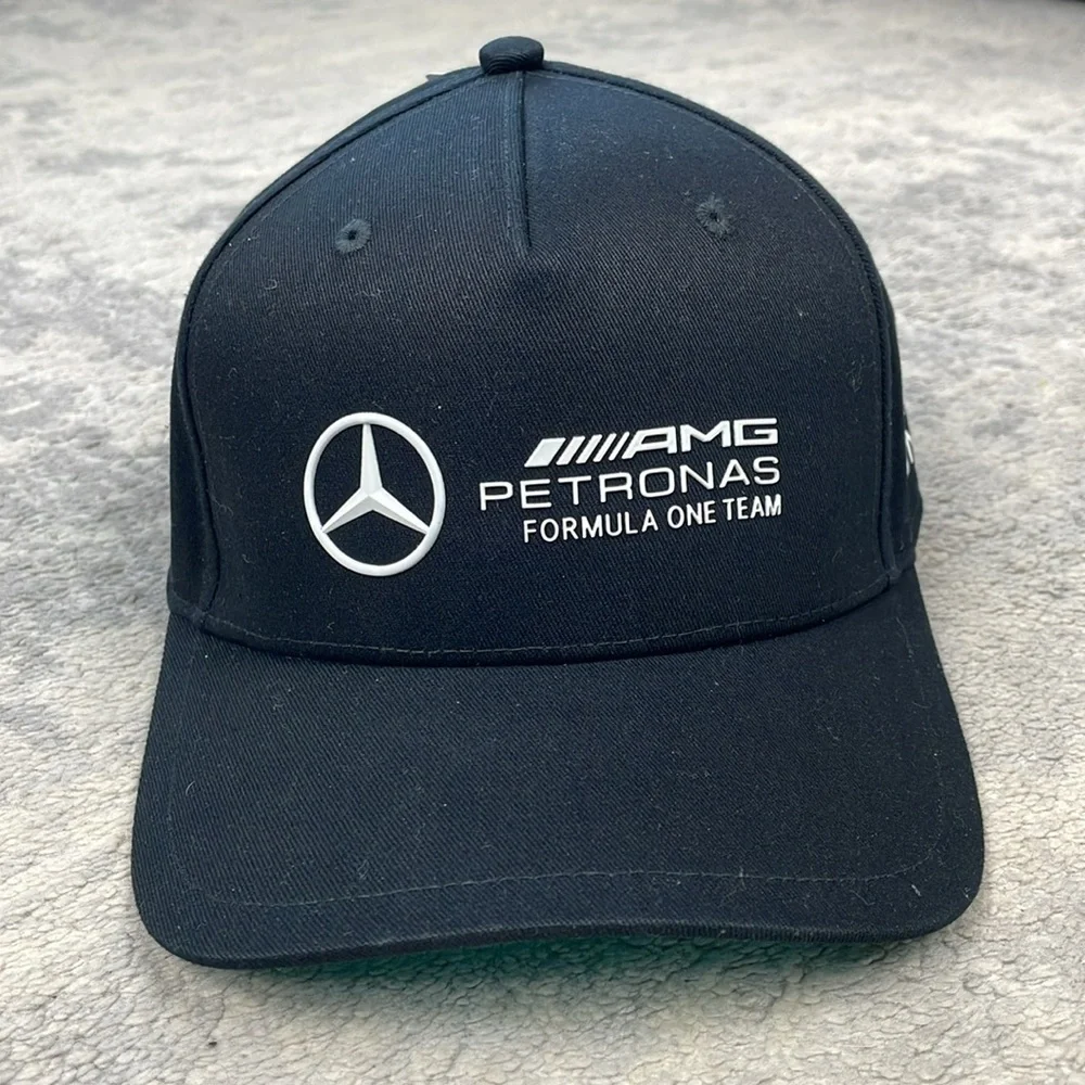 Mercedes AMG Petronas panel crown