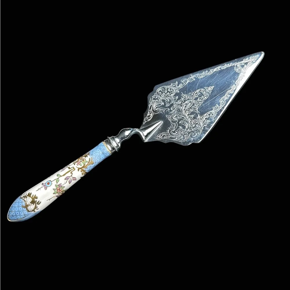 AE‎ Lewis & Co Sheffield England Cake Server Engraved Silver Porcelain Handle